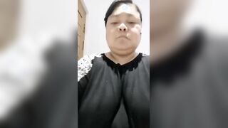 စောက်ရမ်းထန်တဲ့ အန်တီကြီး @@