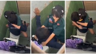 ထိုင်းမလေးတို့အတွဲနားချိန်လေးမှာ အိမ်သာထဲခိုးစား