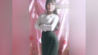 အဖြူစိမ်းလေးနဲ့ မြန်မာအကင်းလေးကွာ ဂလုကြ