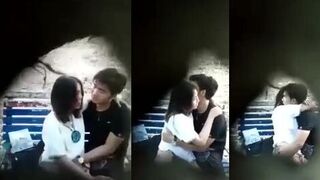 ကပ်တိုးလေးနှိုက်နေတာ ချောင်းရိုက်လေး